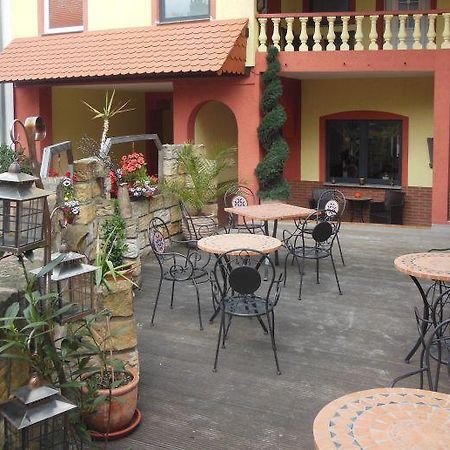 Pension Toscana Schwerin  Exterior photo